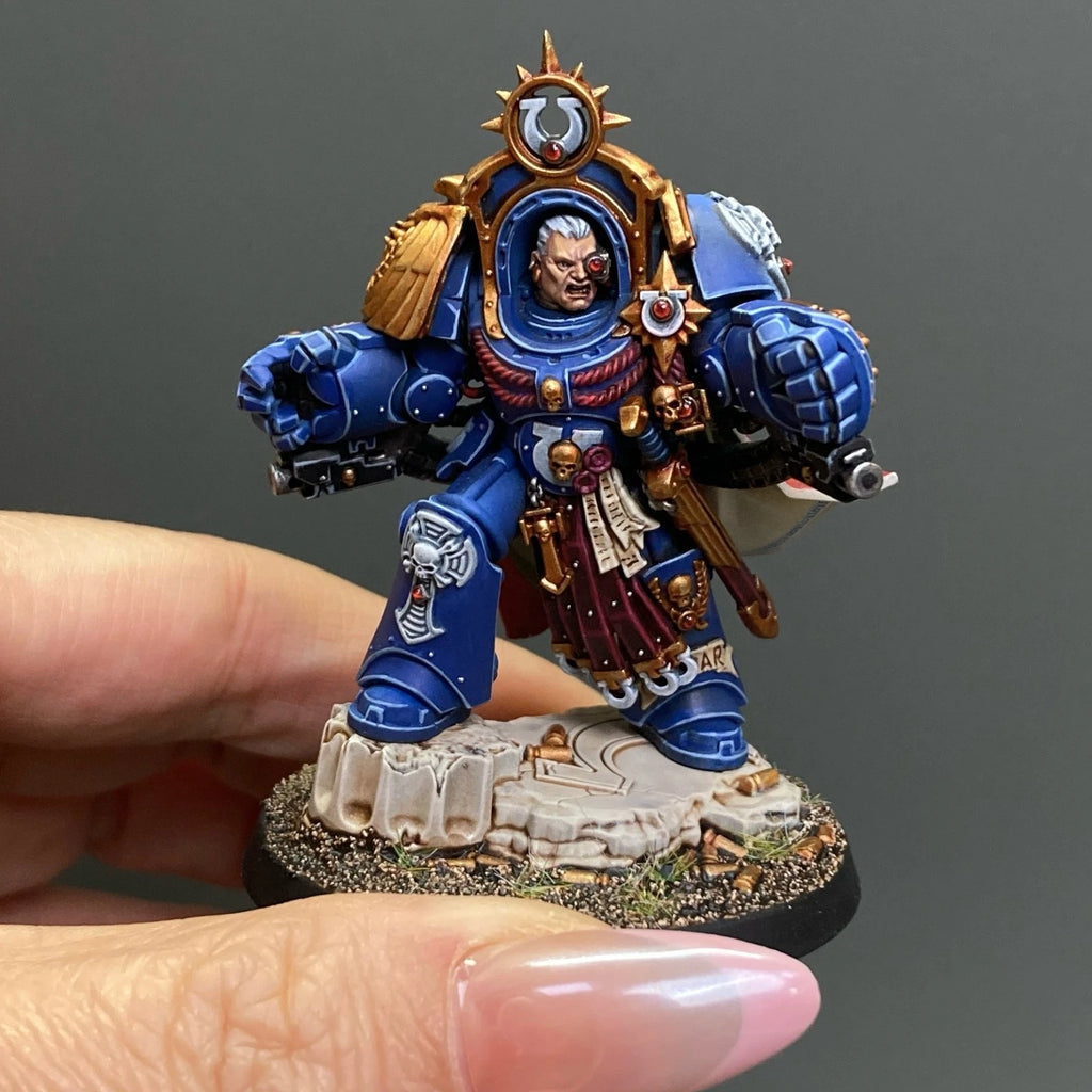 Warhammer 40K Ultramarines Marneus Calgar