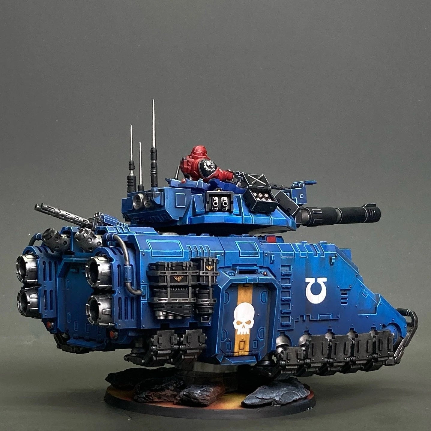Warhammer 40K Primaris Repulsor Executioner Ultramarines