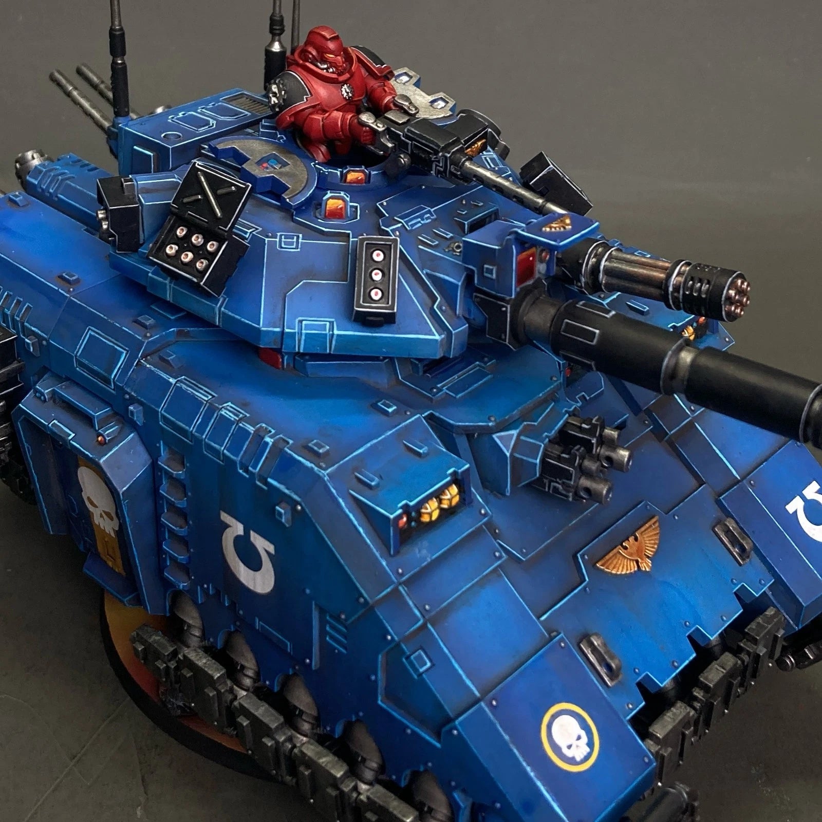 Warhammer 40K Primaris Repulsor Executioner Ultramarines