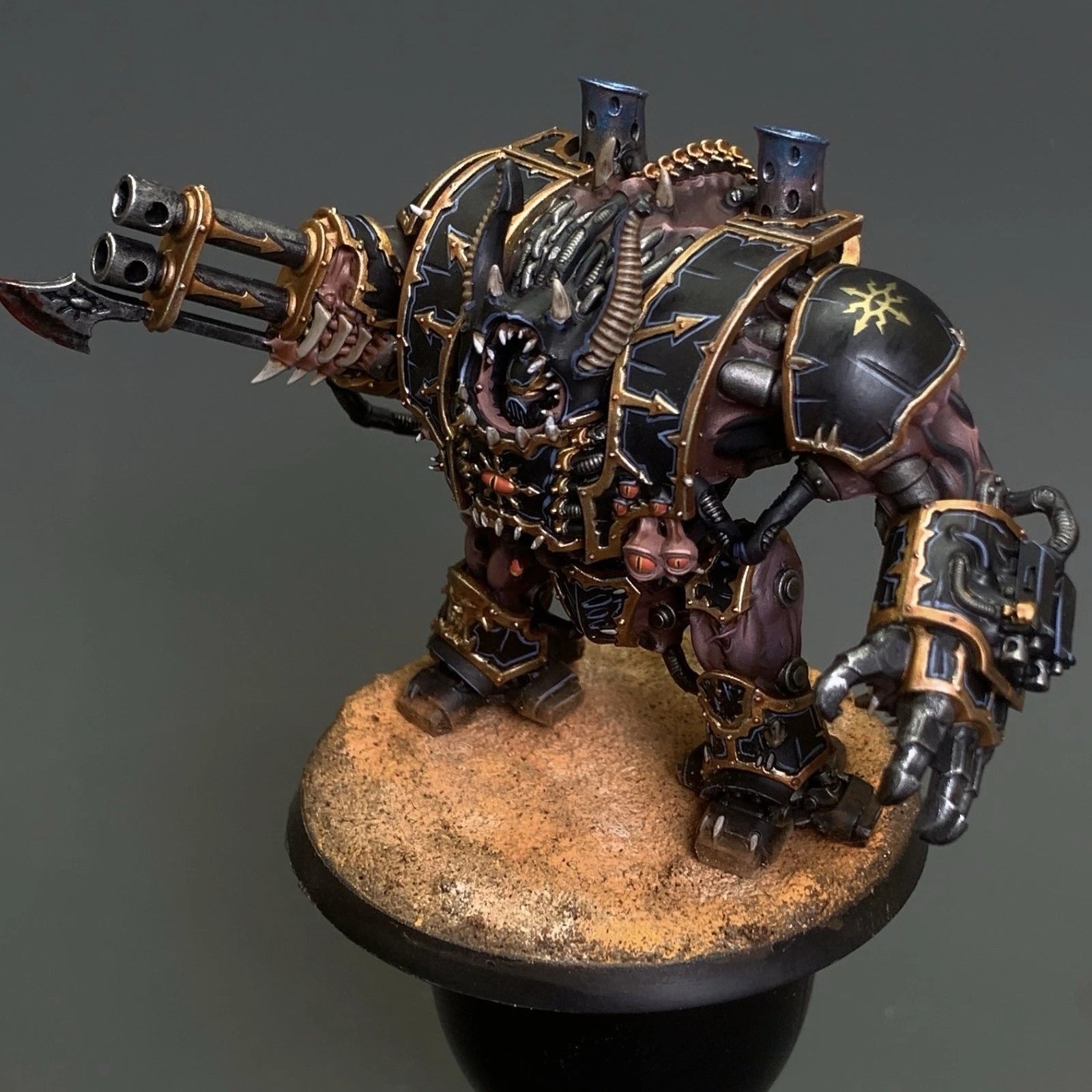 Warhammer 40K Chaos Space Marines Helbrute