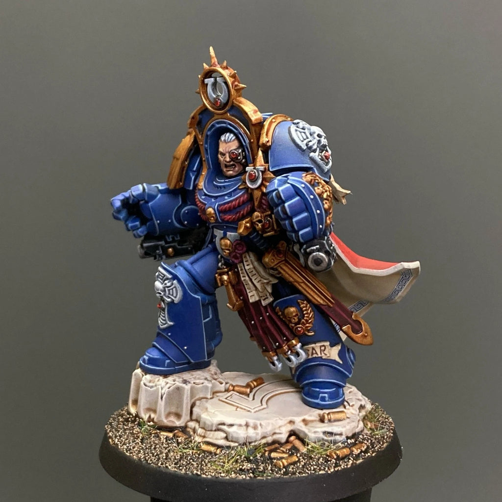 Warhammer 40K Ultramarines Marneus Calgar