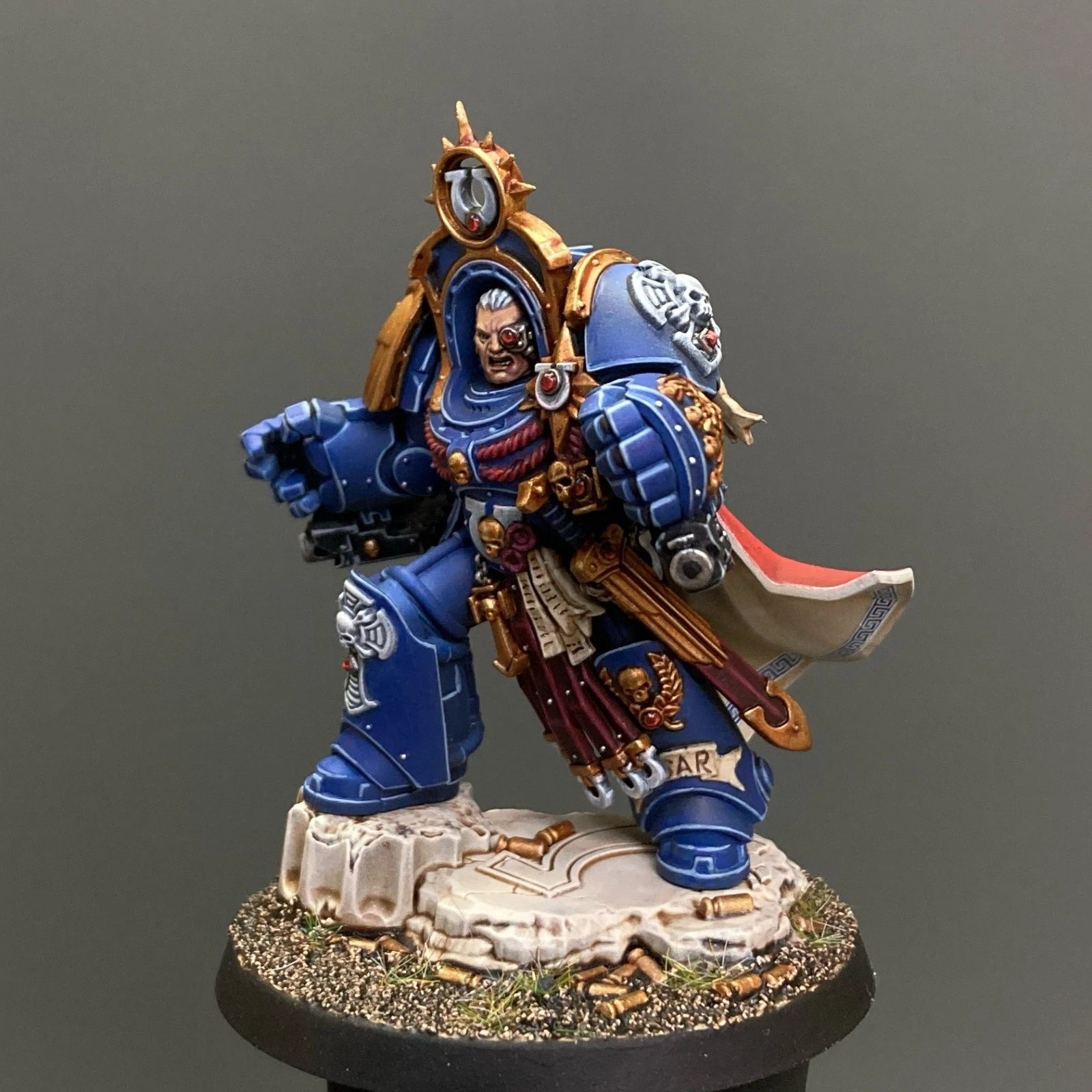 Warhammer 40K Ultramarines Marneus Calgar