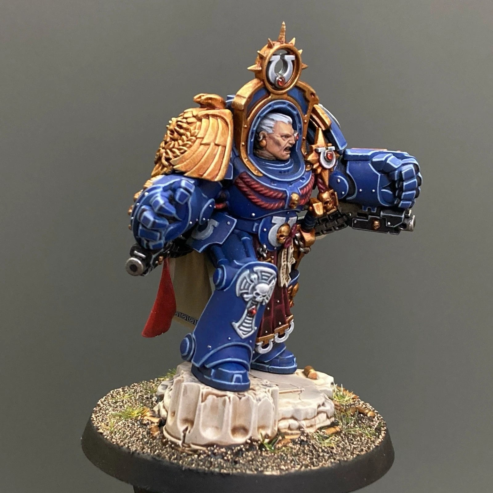 Warhammer 40K Ultramarines Marneus Calgar