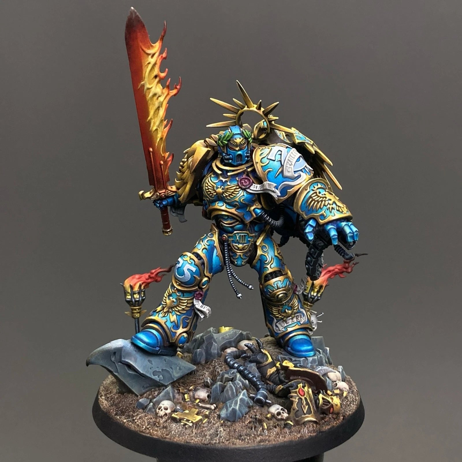 Warhammer 40K Ultramarines Triumvirate Primarch Roboute Guilliman Painted